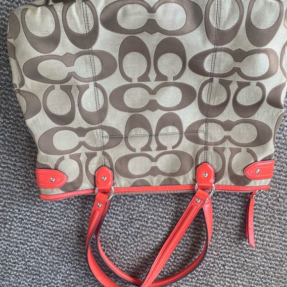 Coach tote purse - Picture 3 of 5